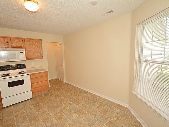 4th image of 4622 Whitridge Ln