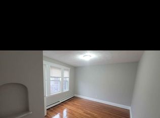 38 Estes St APT 4, Lynn, MA 01902