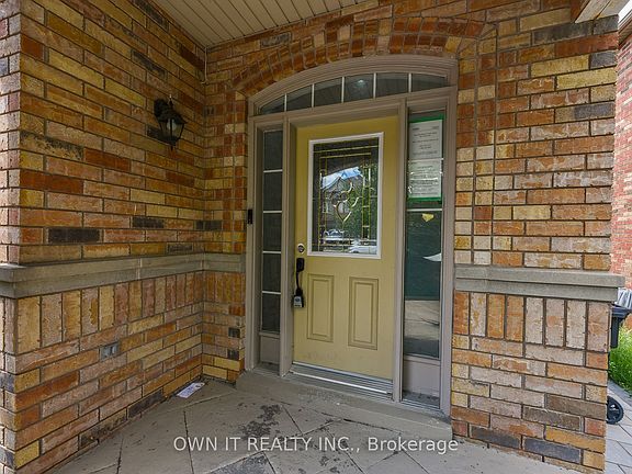 4th image of 3035 Mission Hill Dr