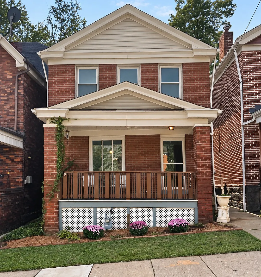 3 bed, 1160 sqft, $1,650 — Photo 1
