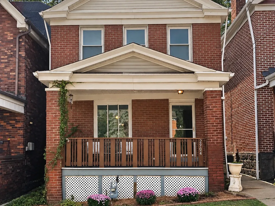 2904 Brentwood Ave