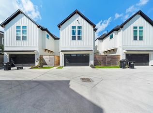 8934 Knoll Villas St, Houston, TX 77080