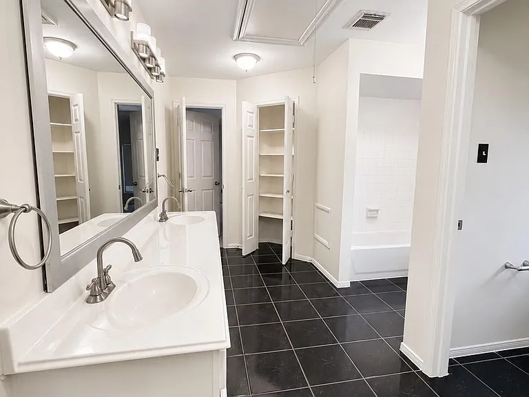 11915 Gardner Park Ln — Photo 30