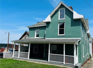 118-120 S Carnegie Ave, Connellsville, PA