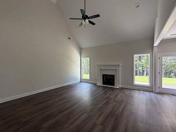 4th image of 9100 Crater Lake Ct