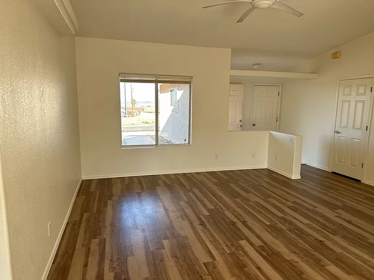1340 Garvey Dr — Photo 6