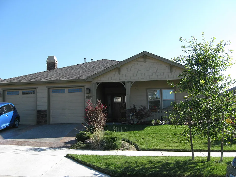 3816 Sherwood Park Dr