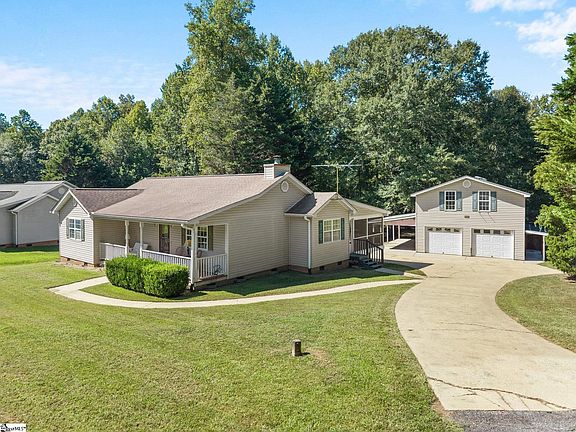 2nd image of 119 Mockingbird Ln