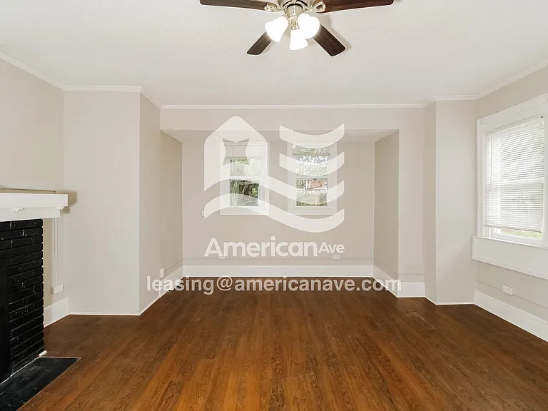 50347_005_wm_-_living_room_13461770.jpg