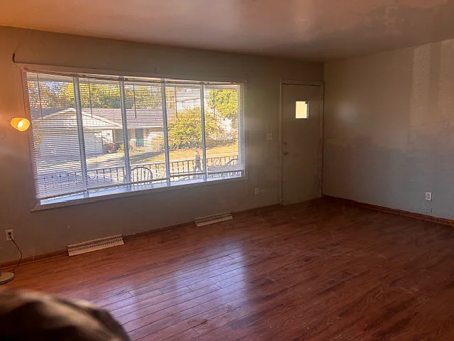 4823 Flintridge Ct #2 — Photo 3