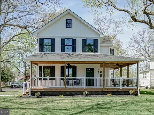 747 Bellevue Ave, Hammonton, NJ 08037