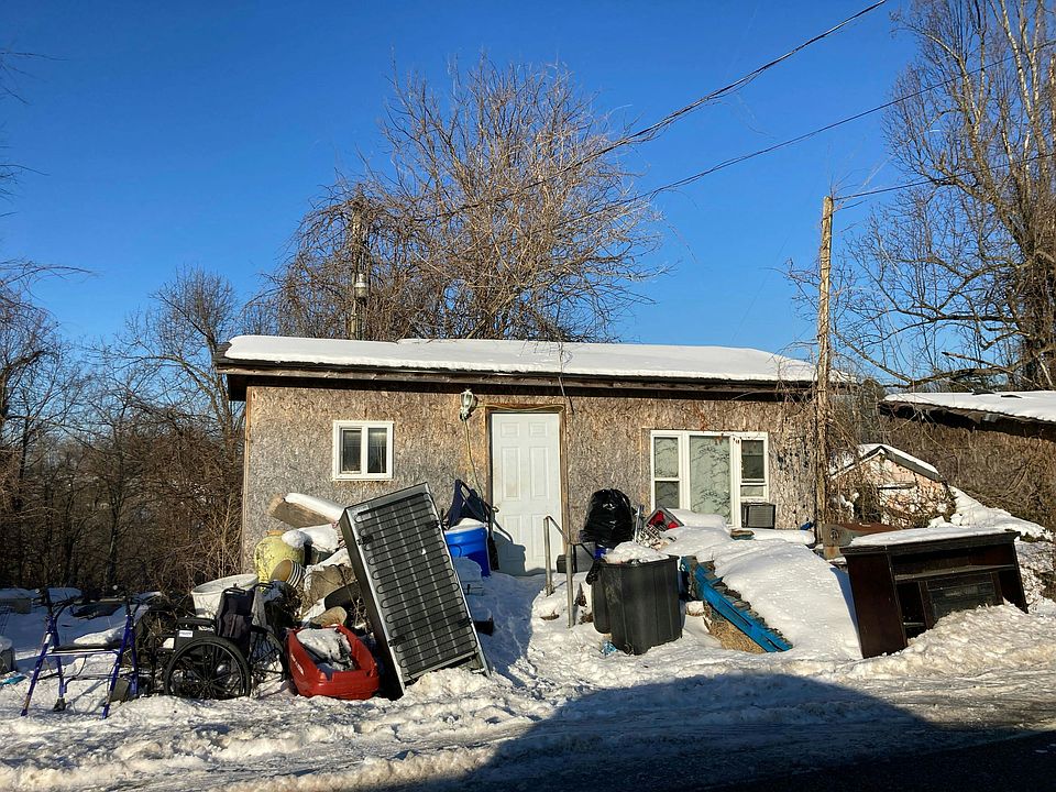 1st image of 9192 Barker Ridge Rd