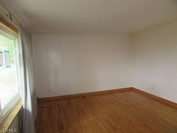3rd image of 1316 Millers Lndg