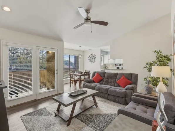 1900 Cloisters Dr APT 322, Arlington, TX 76011