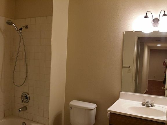 5th image of 417 N Marguerita Ave APT 3