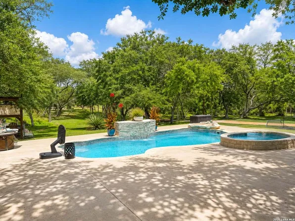 3303 TRIPLE MDWS, San Antonio, TX 78263