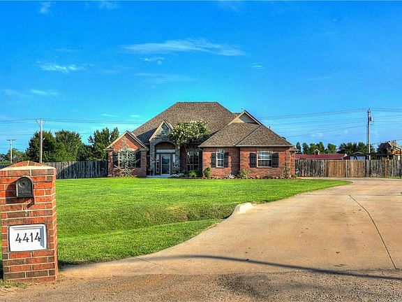 5th image of 4414 Topaz Cir