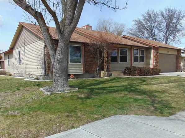 7736 W Long Dr, Boise, ID 83704