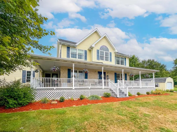 27 Filly Ln, Bruceton Mills, WV 26525