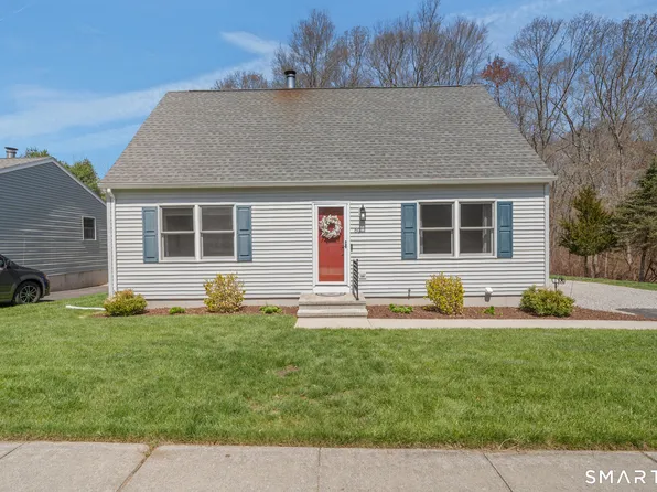 60 Deerfield Ridge Drive, Groton, CT 06355