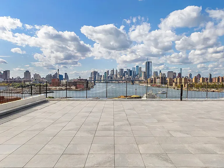 475 Kent Ave #305A — Photo 11