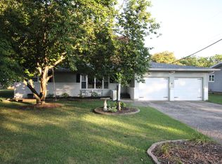 2158 E Claiborne St, Springfield, MO 65804