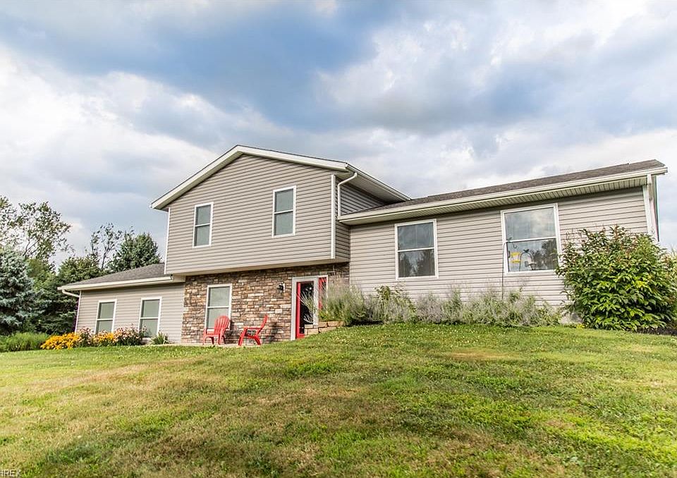 1st image of 1792 Skylark Dr