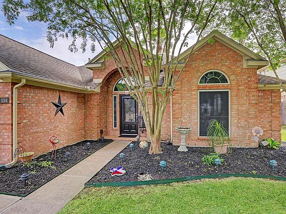 3rd image of 134 Bayou Bend Dr