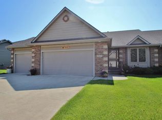 1009 NW Waterfront Dr, Ankeny, IA 50023
