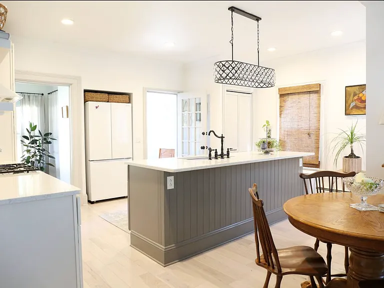 213 Park PL — Photo 28