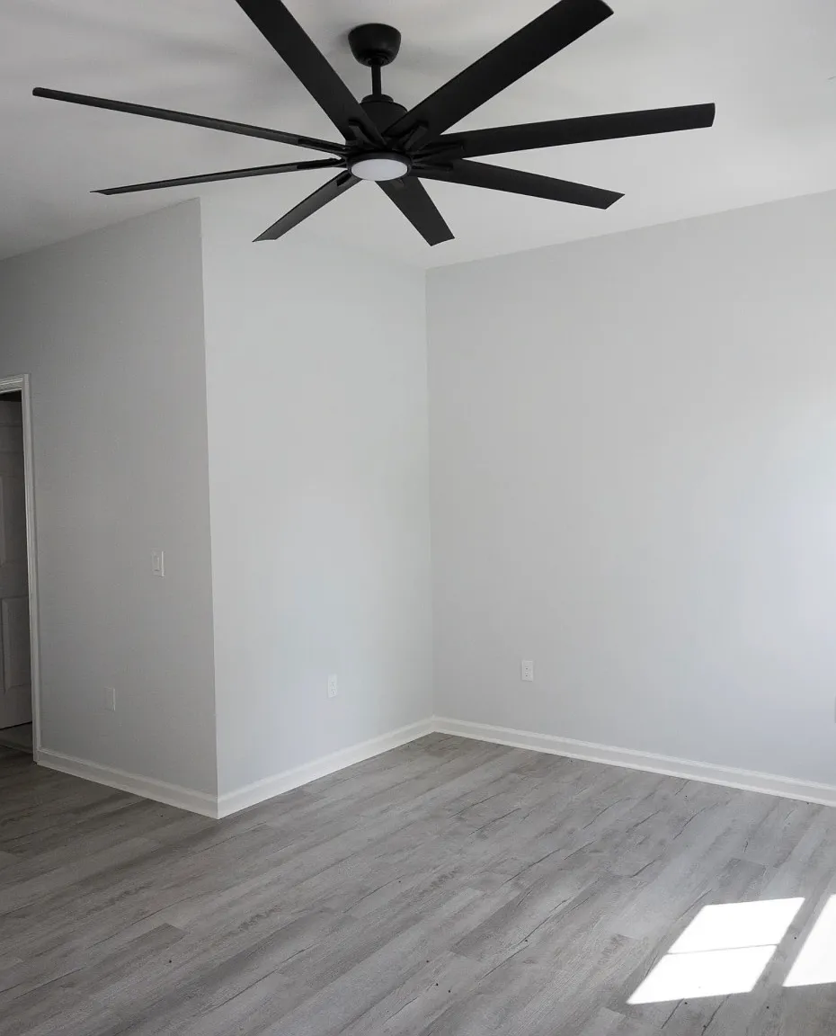 4 bed, 1650 sqft, $799 — Photo 2