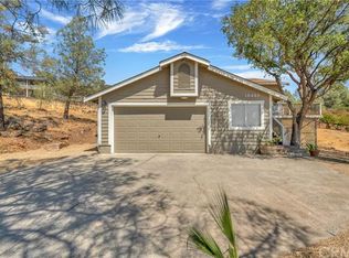 16460 Eagle Rock Rd, Hidden Valley Lake, CA 95467