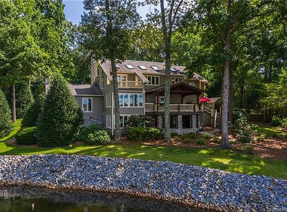 4th image of 4587 Welborn Dr
