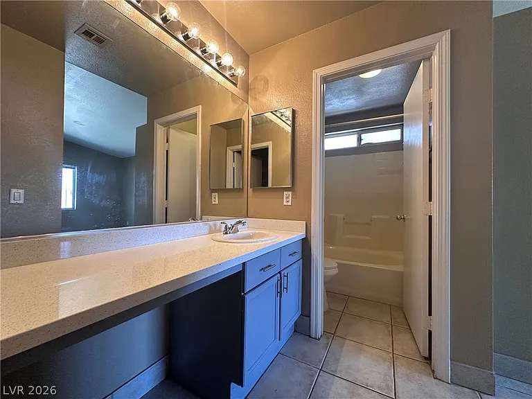 3732 Black Walnut Ave — Photo 11
