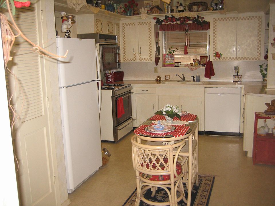 2nd image of 601 Prescott Dr
