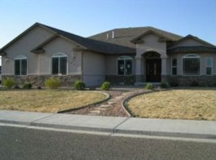 975 Karp Ave, Fruita, CO 81521