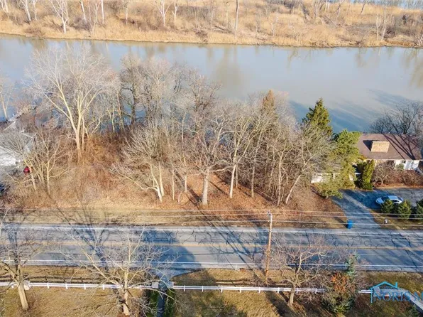 30555 E River Rd, Perrysburg, OH 43551