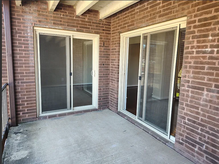 Residences at Pomona Park — Photo 30
