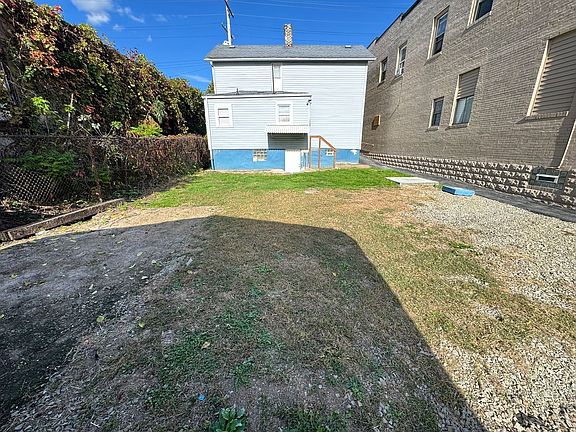 2nd image of 2916 Walnut St