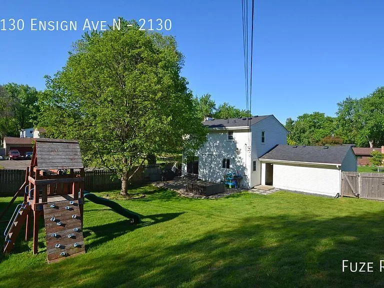2130 Ensign Ave N #2130 — Photo 23