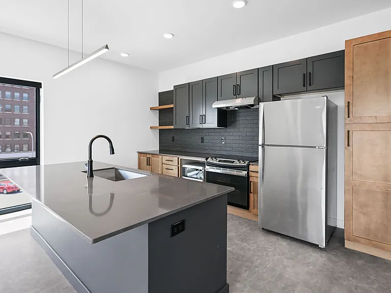 Urbane424 Apartments — Photo 13