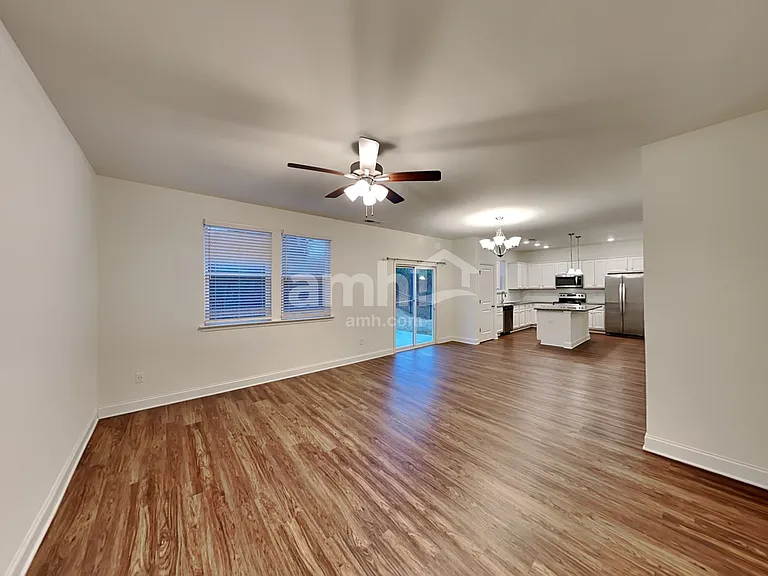 124 Rivulet Dr — Photo 4