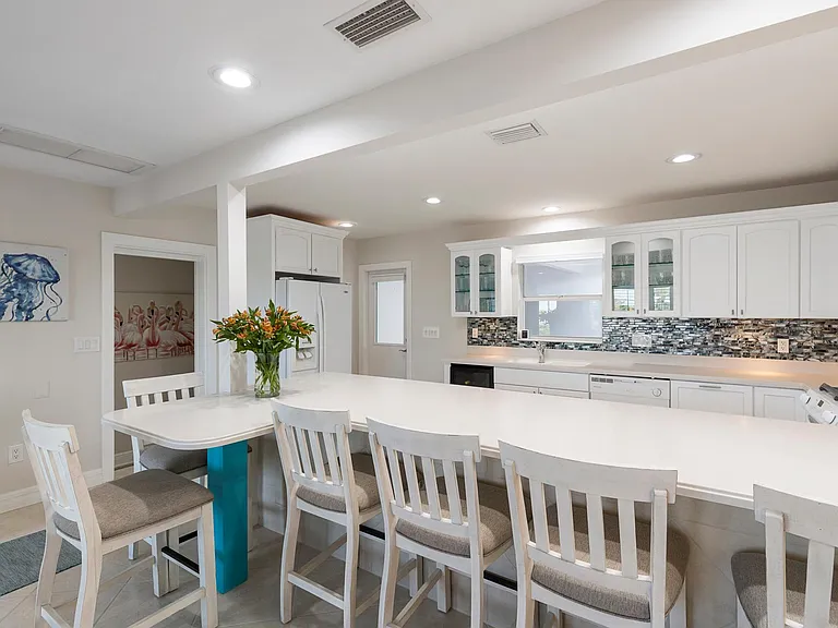257 Benjamin Franklin Dr — Photo 5