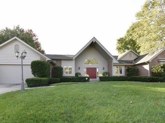1st image of 4937 Essex Dr