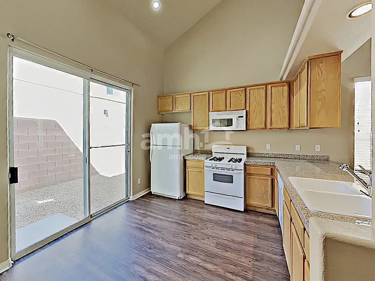 6060 Glowing Cottage Ct — Photo 3