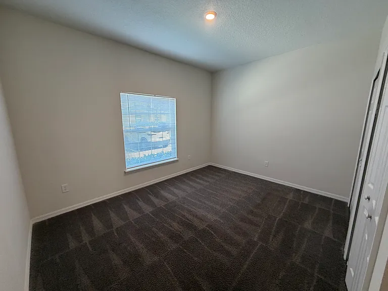 2138 Penny Ln — Photo 3