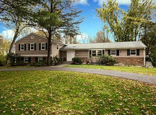 466 White Oak Ridge Rd, Short Hills, NJ 07078
