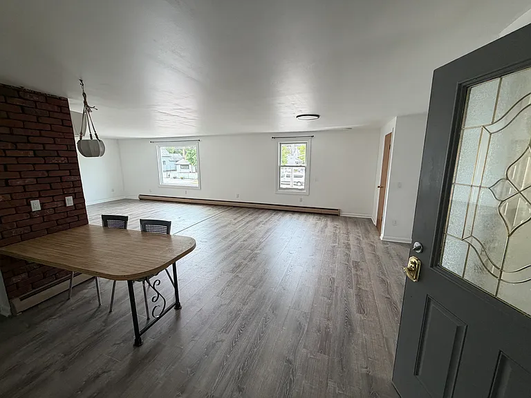 301-303 North St #302 — Photo 9