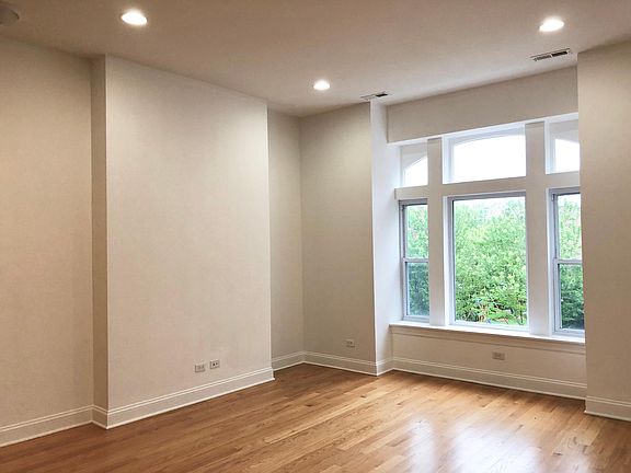 2nd image of 1507 N Fairfield Ave #2
