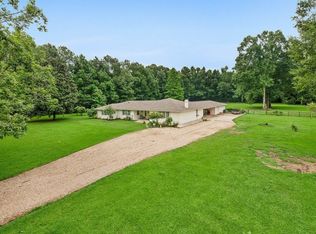 3550 Yardley Dr, Slaughter, LA 70777